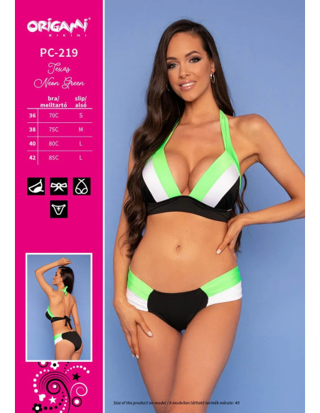 Fekete fürdőruhák