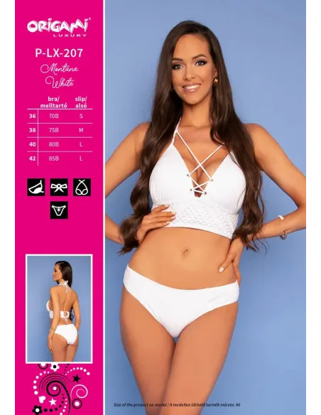 Fehér fürdőruhák