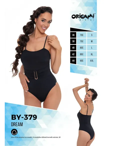 Fekete fürdőruhák