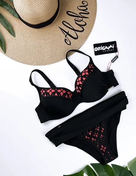 Lézervágott fürdőruhák