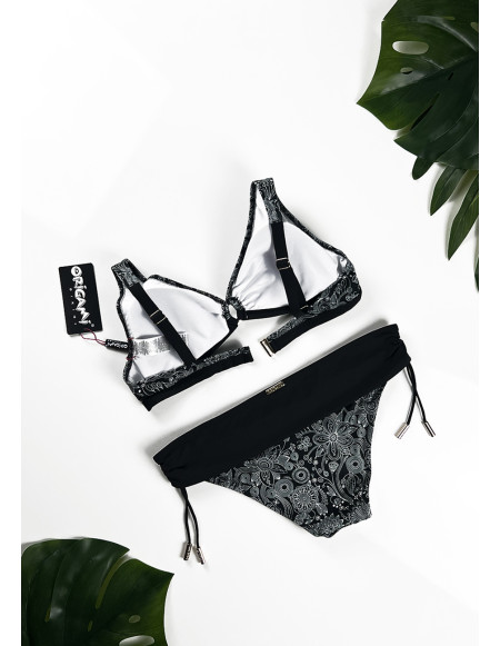 Trojuholníkové bikiny