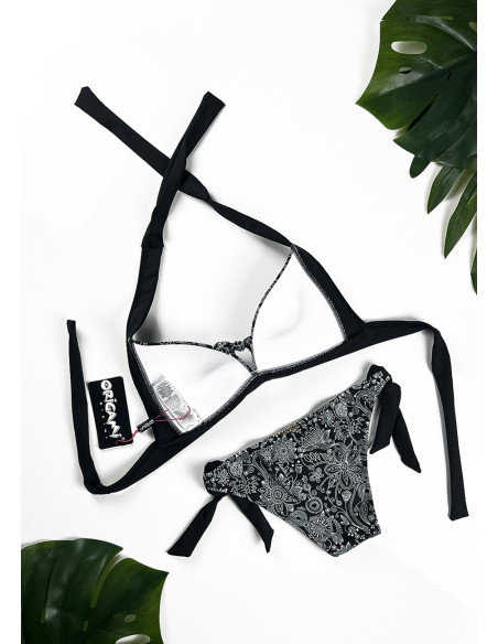 Trojuholníkové bikiny