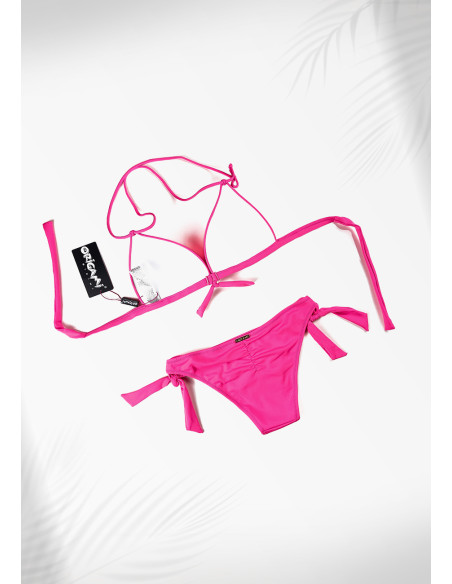 Trojuholníkové bikiny